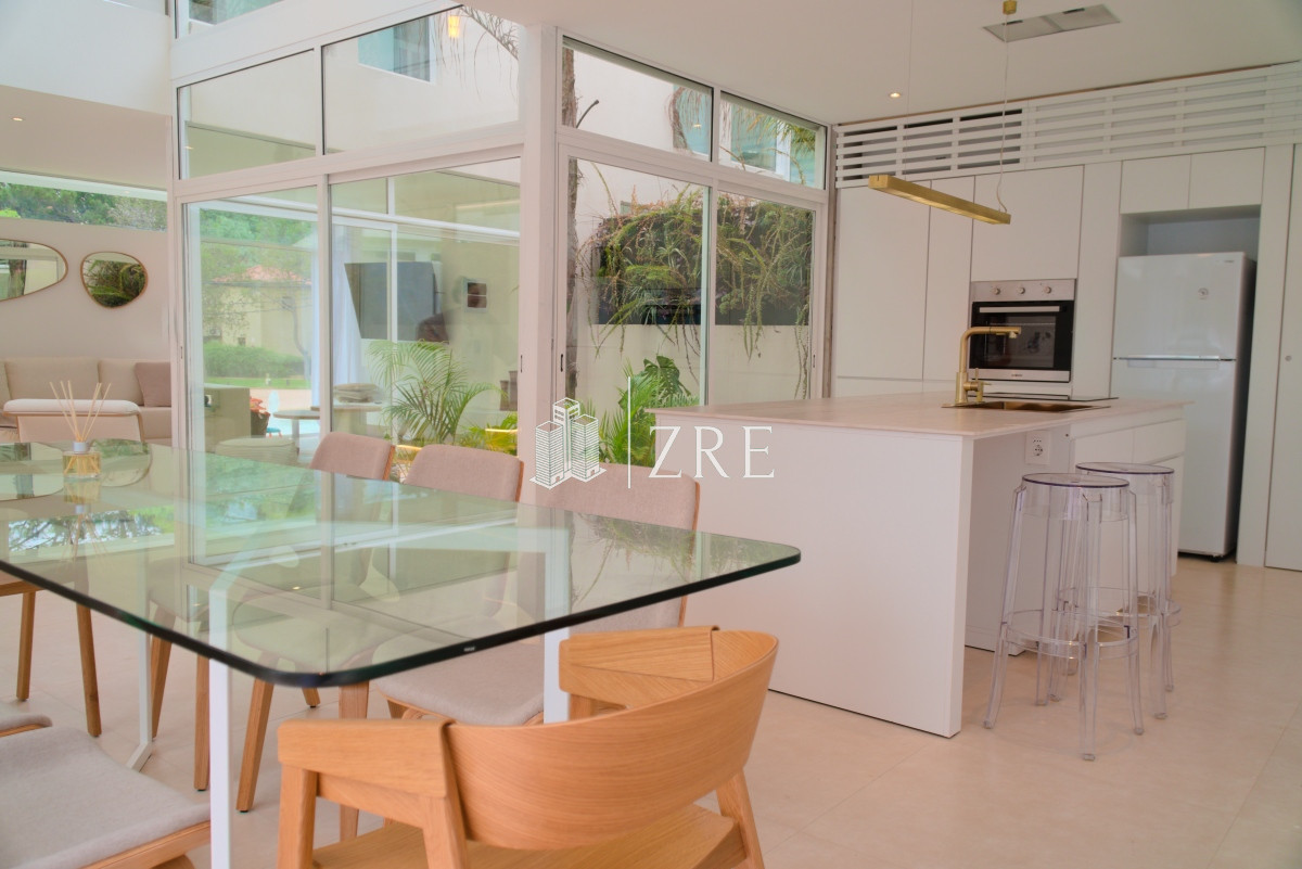 Casa ID.765 - Venta de casa 4 dormitorios