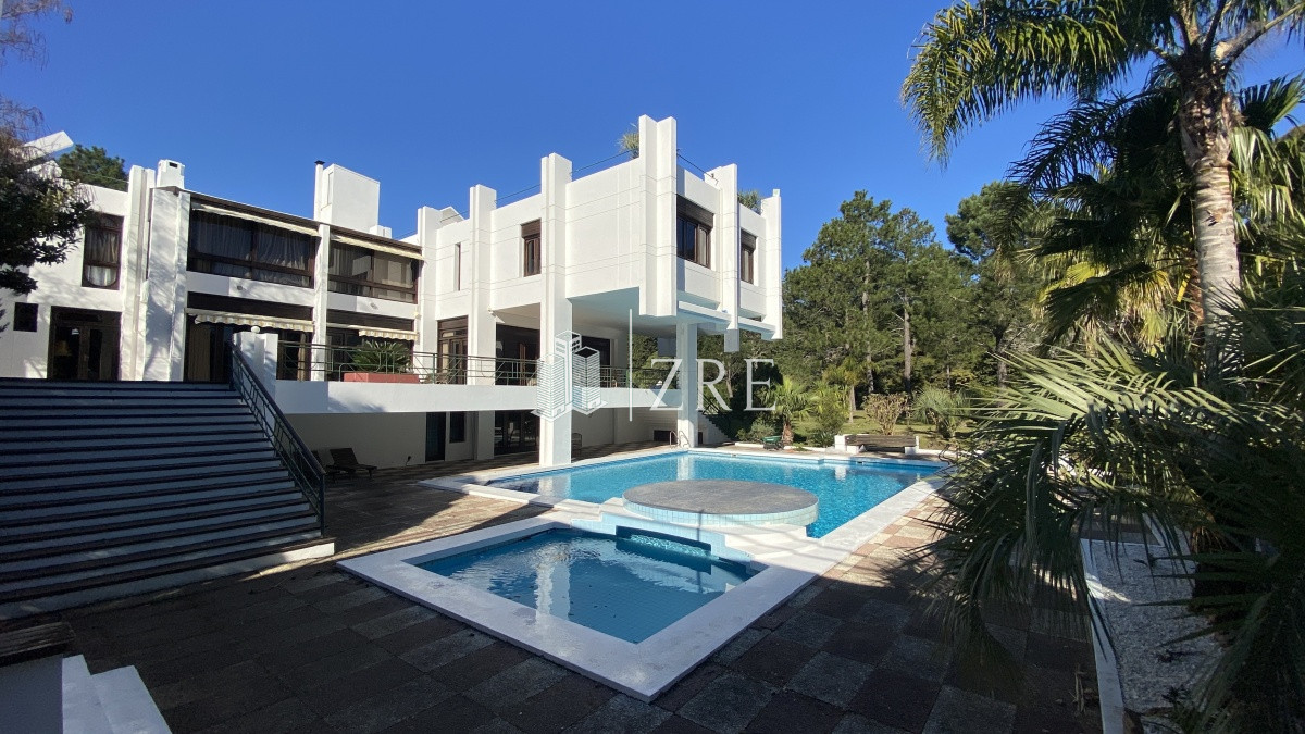 Casa ID.361 - Venta residencia en Punta Ballena. 