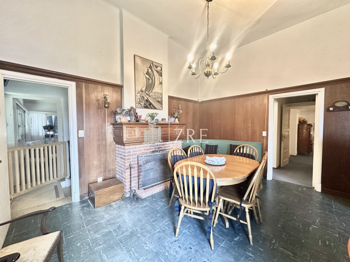 Casa ID.798 - Venta casa 7 dormitorios. Playa brava, Punta del Este