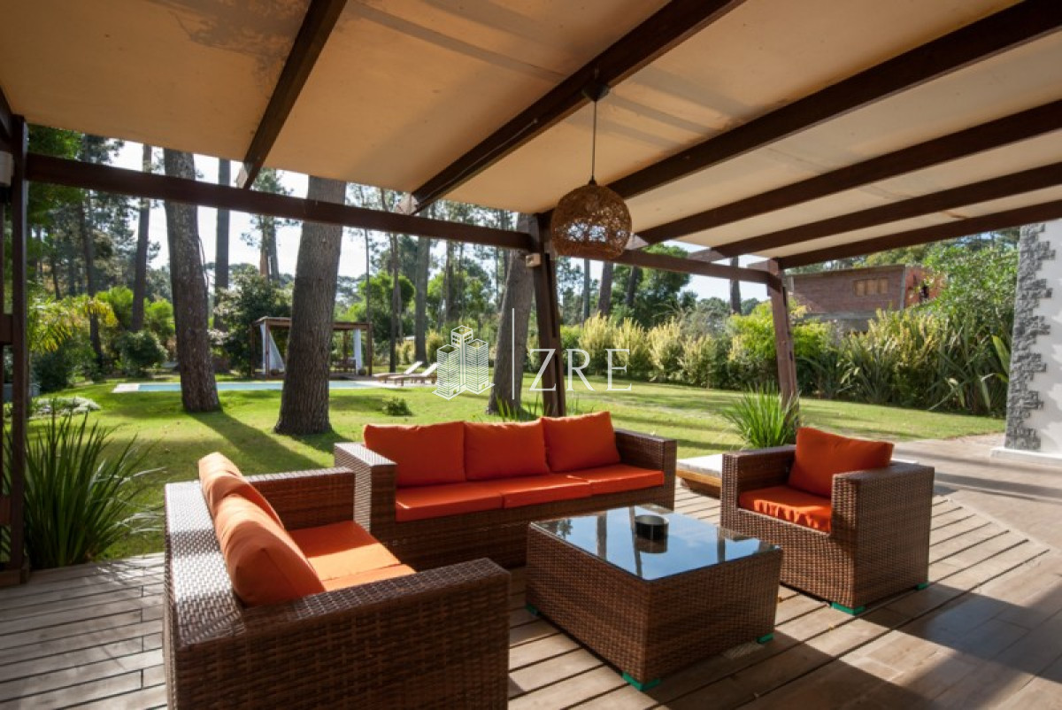 Casa ID.720 - Venta y alquiler espectacular casa en Parque Burnett, Maldonado