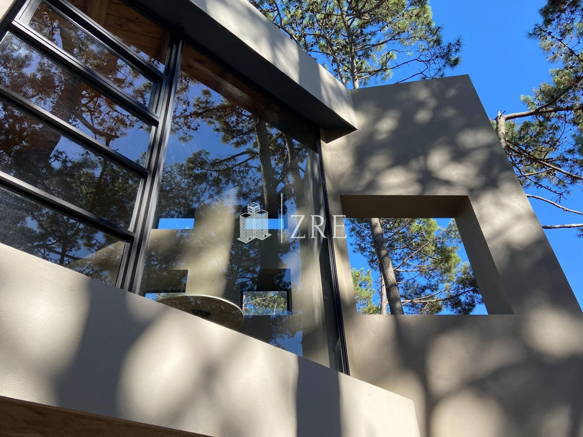Casa ID.281 - Venta casa 4 dormitorios Laguna Blanca