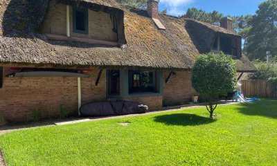 Venta casa de tres dormitorios. Rincón Del Indio, Punta Del Este.