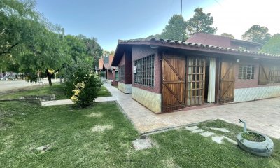 Venta 2 Casas Ph en terreno de 1227 metros - Barrio Los Angeles Piriapolis