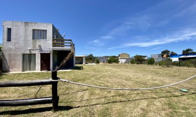 Venta casa 2 dormitorios Balneario Buenos Aires