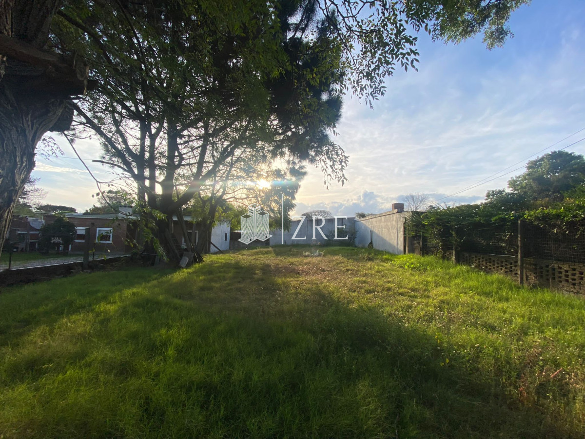 Terreno ID.230 - Venta terreno en playa mansa Punta del Este 