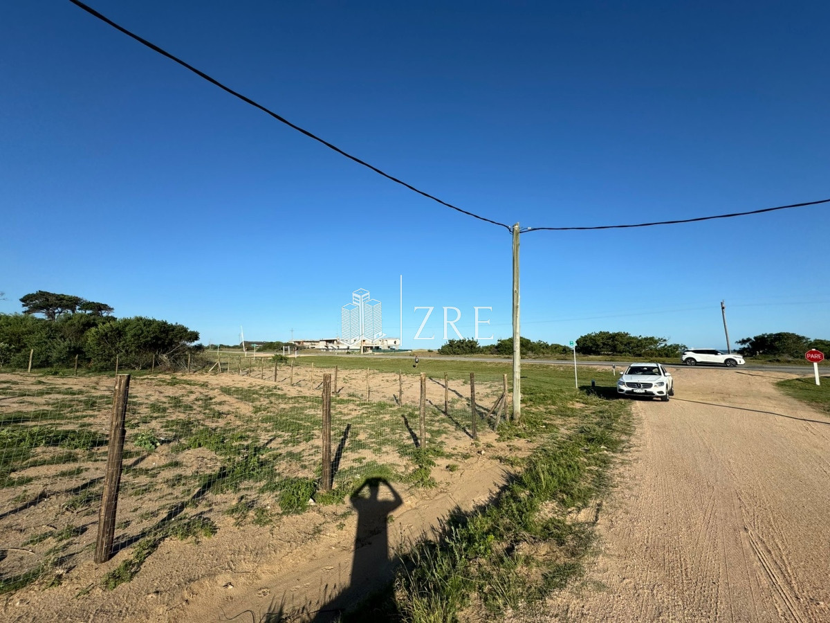 Terreno ID.772 - Venta terreno primera linea. Balneario Buenos Aires. 