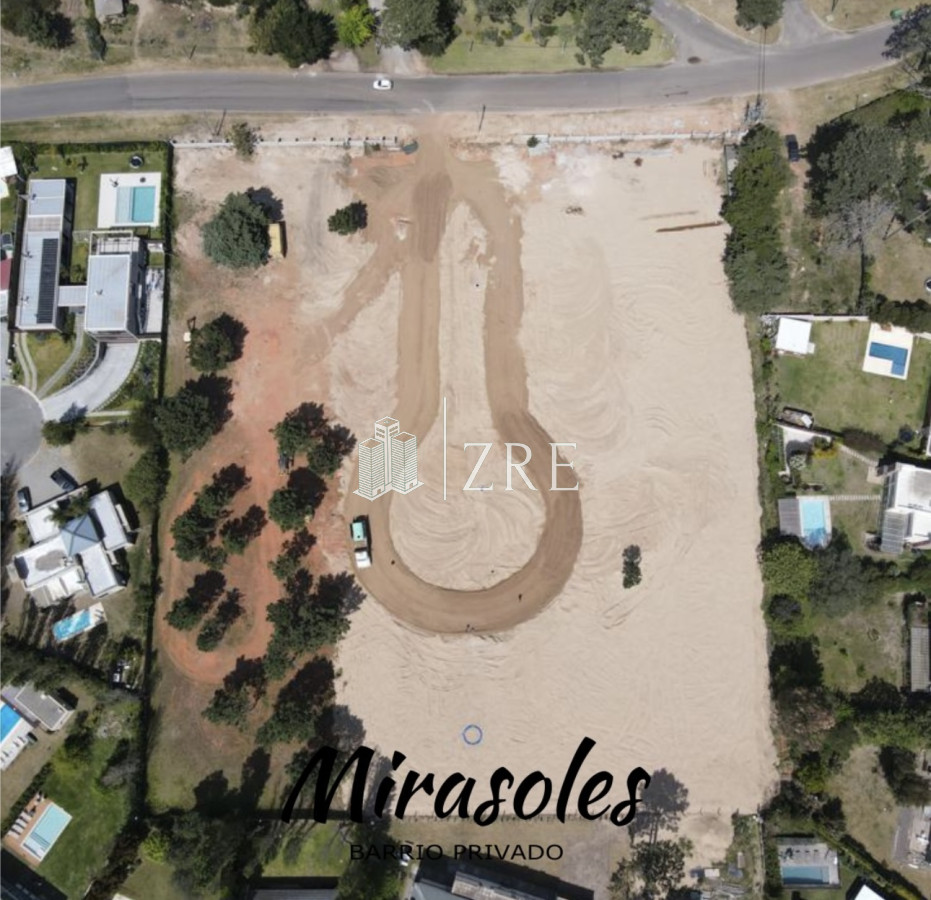 Terreno ID.135 - Venta Lote Barrio Privado Mirasoles - 1085 metros - Punta Del Este 