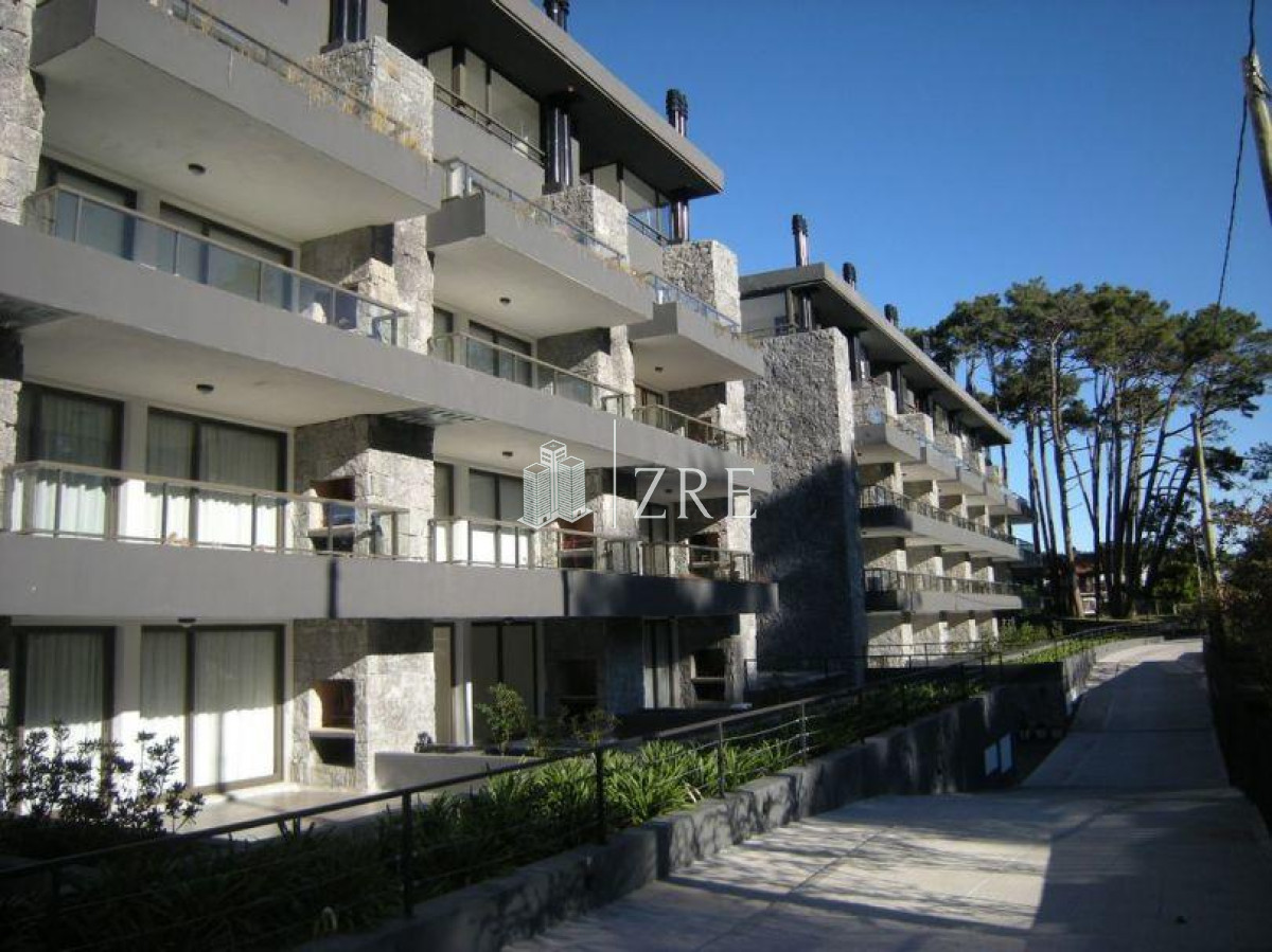Apartamento ID.53 - Venta apartamento Punta del Este - 1 dormitorio y medio