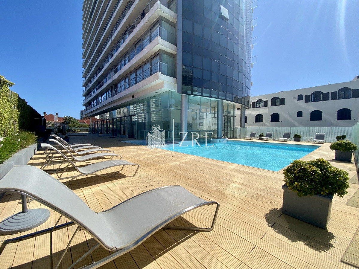 Apartamento ID.224 - Venta apartamento. 3 Dormitorios. Playa mansa, Punta del Este.
