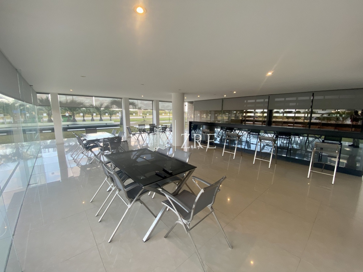 Apartamento ID.334 - Venta apartamento 2 dormitorios. Playa brava, Punta del Este