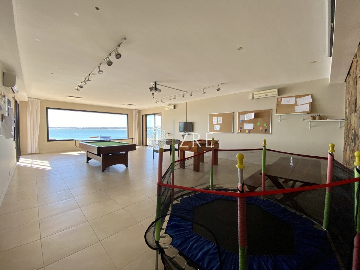 Apartamento ID.269 - Venta apartamento 3 dormitorios más dependencia Punta Ballena 