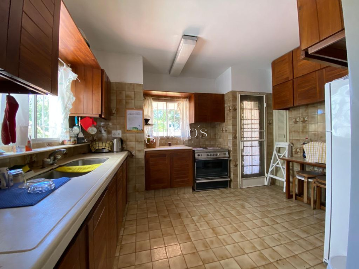 Casa ID.43 - Venta casa 5 dormitorios playa brava Punta del Este