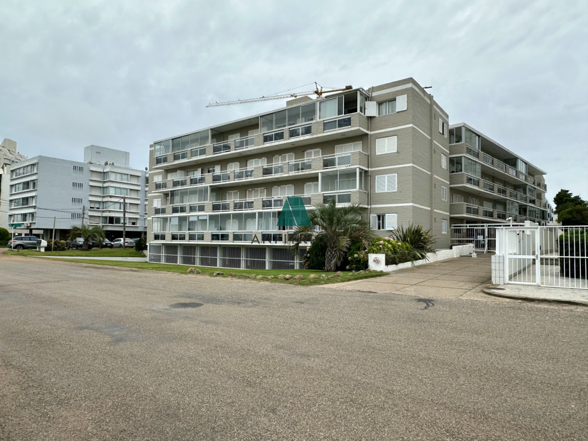 Apartamento ID.695 - Venta apartamento 1 dormitorio playa brava Punta del Este