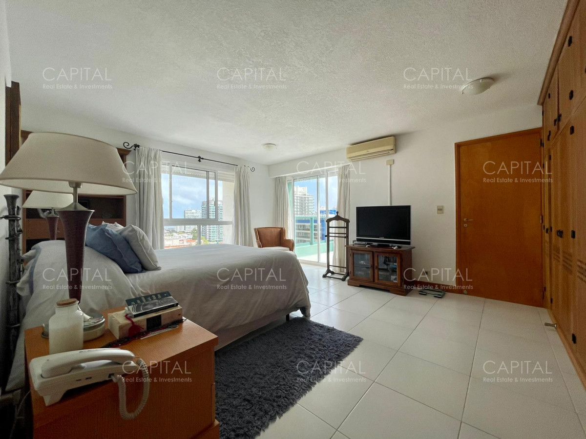 Apartamento ID.30936 - Excepcional penthouse en primera linea de la Brava!