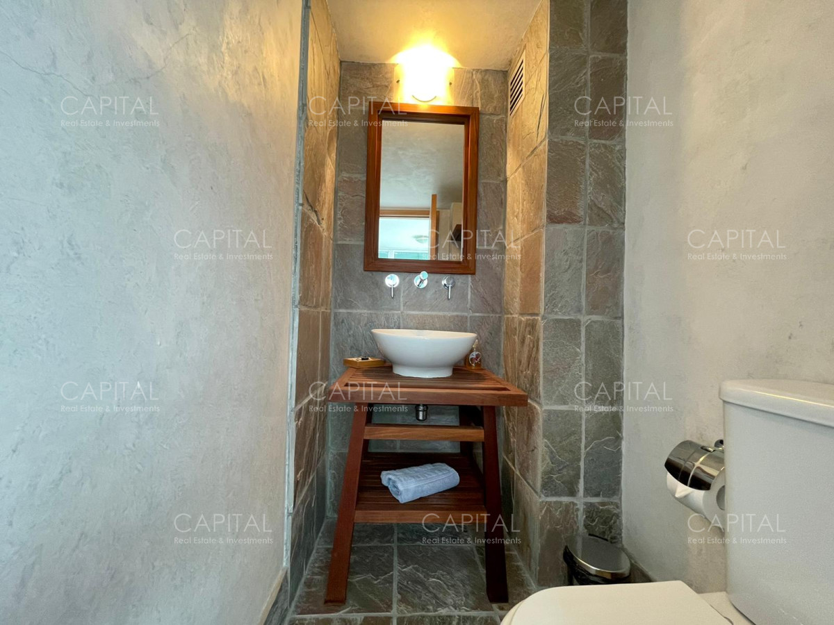 Apartamento ID.30936 - Excepcional penthouse en primera linea de la Brava!