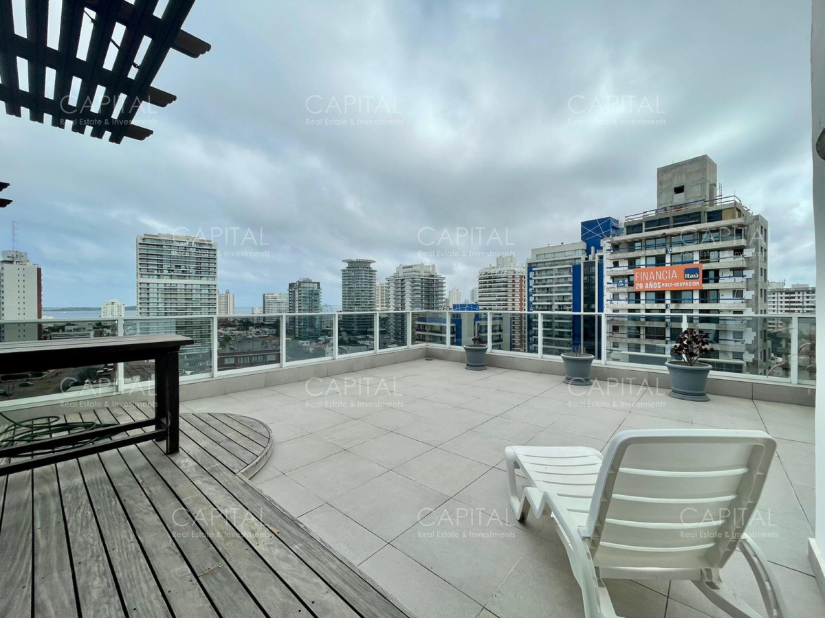 Apartamento ID.30936 - Excepcional penthouse en primera linea de la Brava!