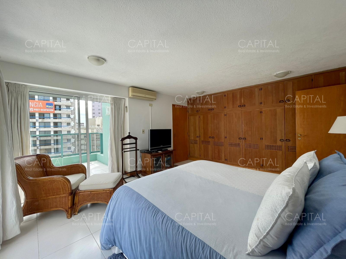 Apartamento ID.30936 - Excepcional penthouse en primera linea de la Brava!