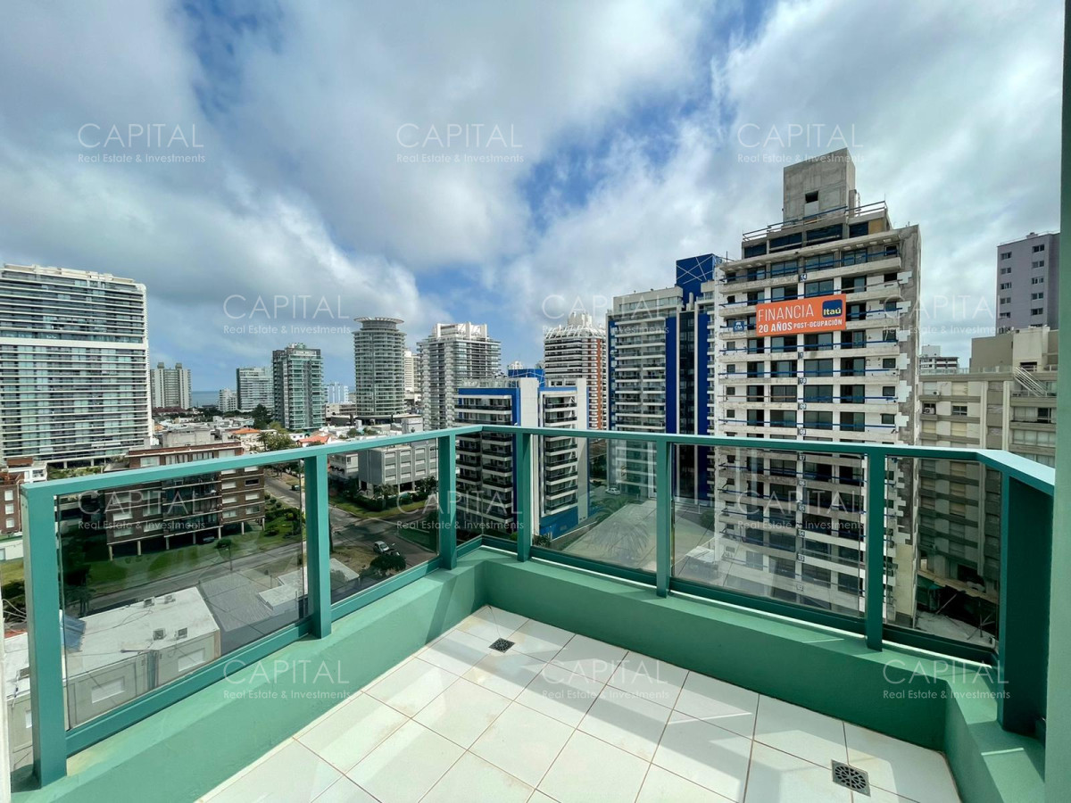 Apartamento ID.30936 - Excepcional penthouse en primera linea de la Brava!