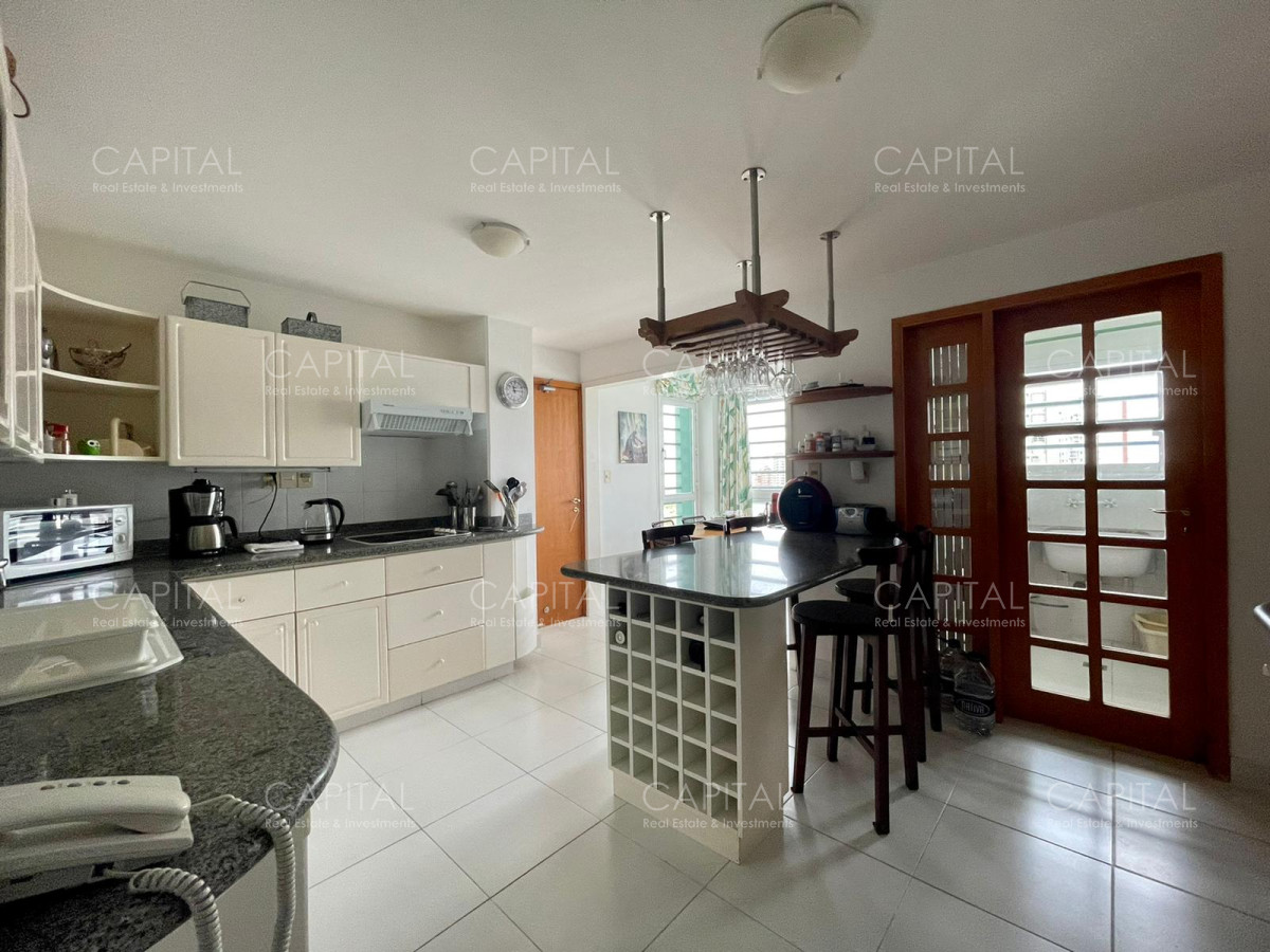 Apartamento ID.30936 - Excepcional penthouse en primera linea de la Brava!