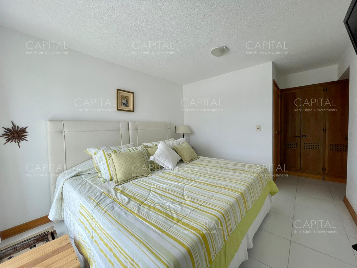 Apartamento ID.30936 - Excepcional penthouse en primera linea de la Brava!