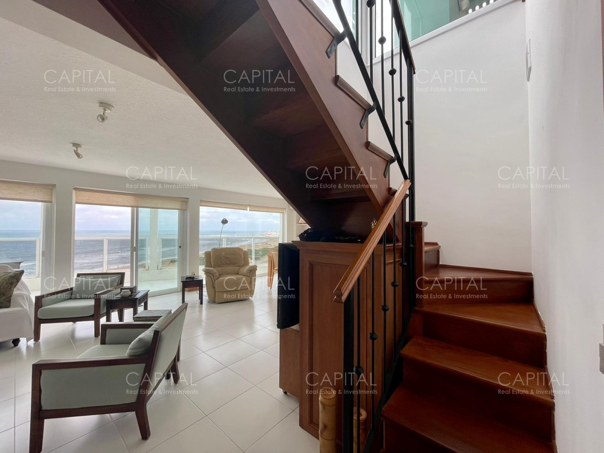 Apartamento ID.30936 - Excepcional penthouse en primera linea de la Brava!