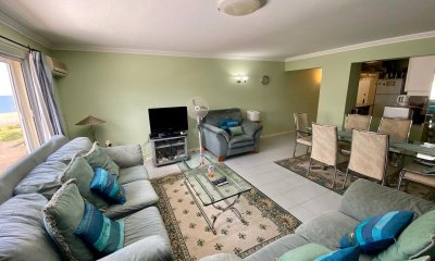 Bonito apartamento en Playa Mansa