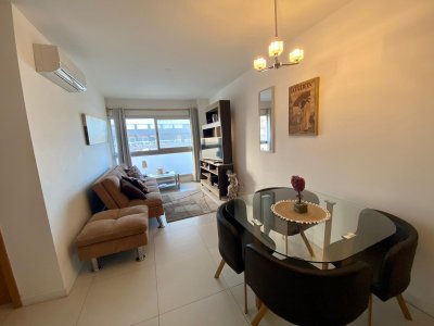 Apartamento 1 dormitorio sobre Av. Roosvelt, Punta del Este