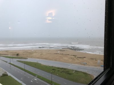 Alquiler temporal apartamento 3 dormitorios. Playa brava, Punta del Este  - DMC5287A