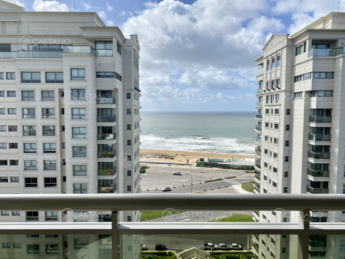 Venta apartamento 3 dormitorios torre Imperiale Punta del Este