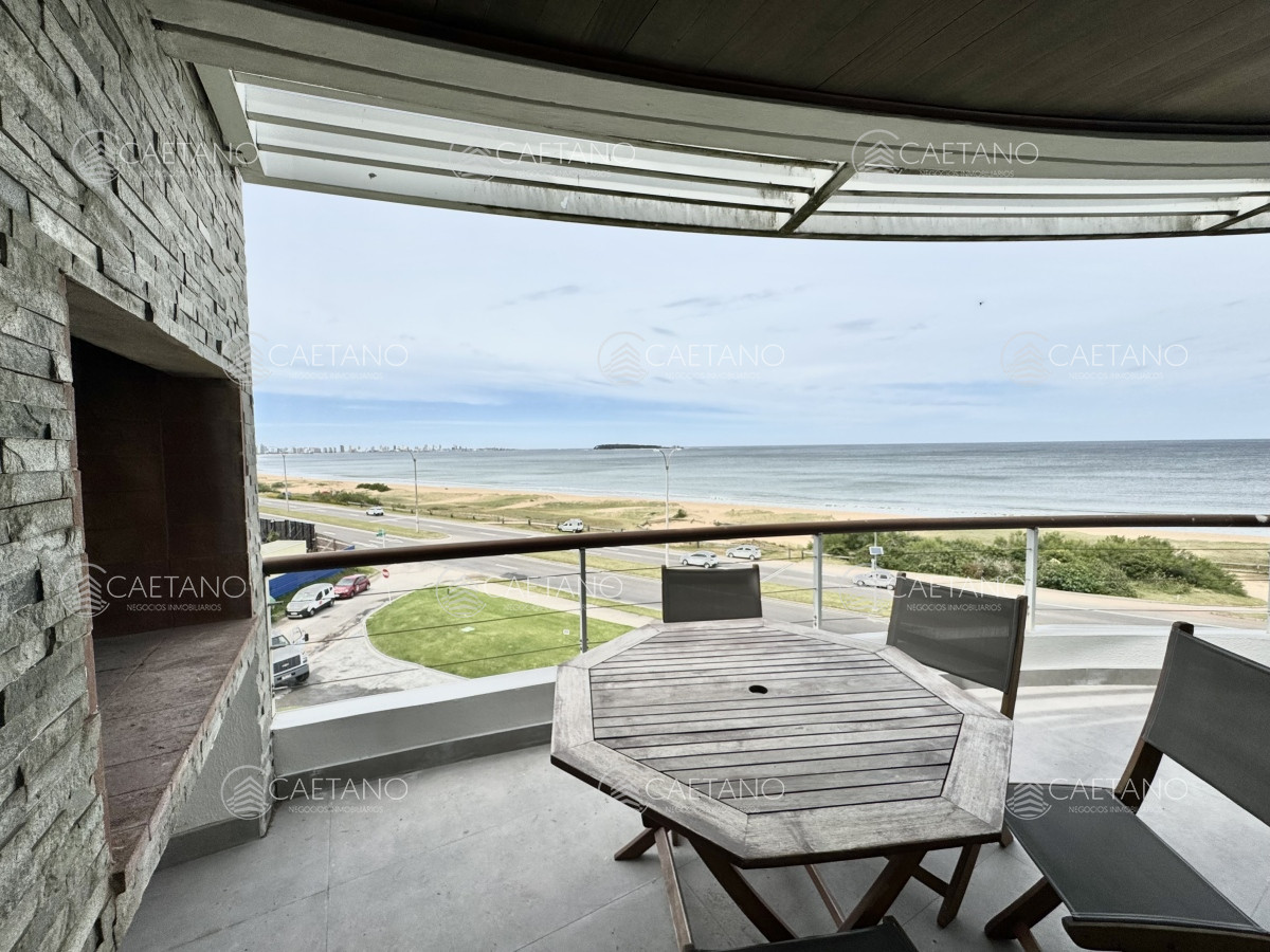 Venta Penthouse  - 3 Dormitorios + Servicio - Playa Mansa 