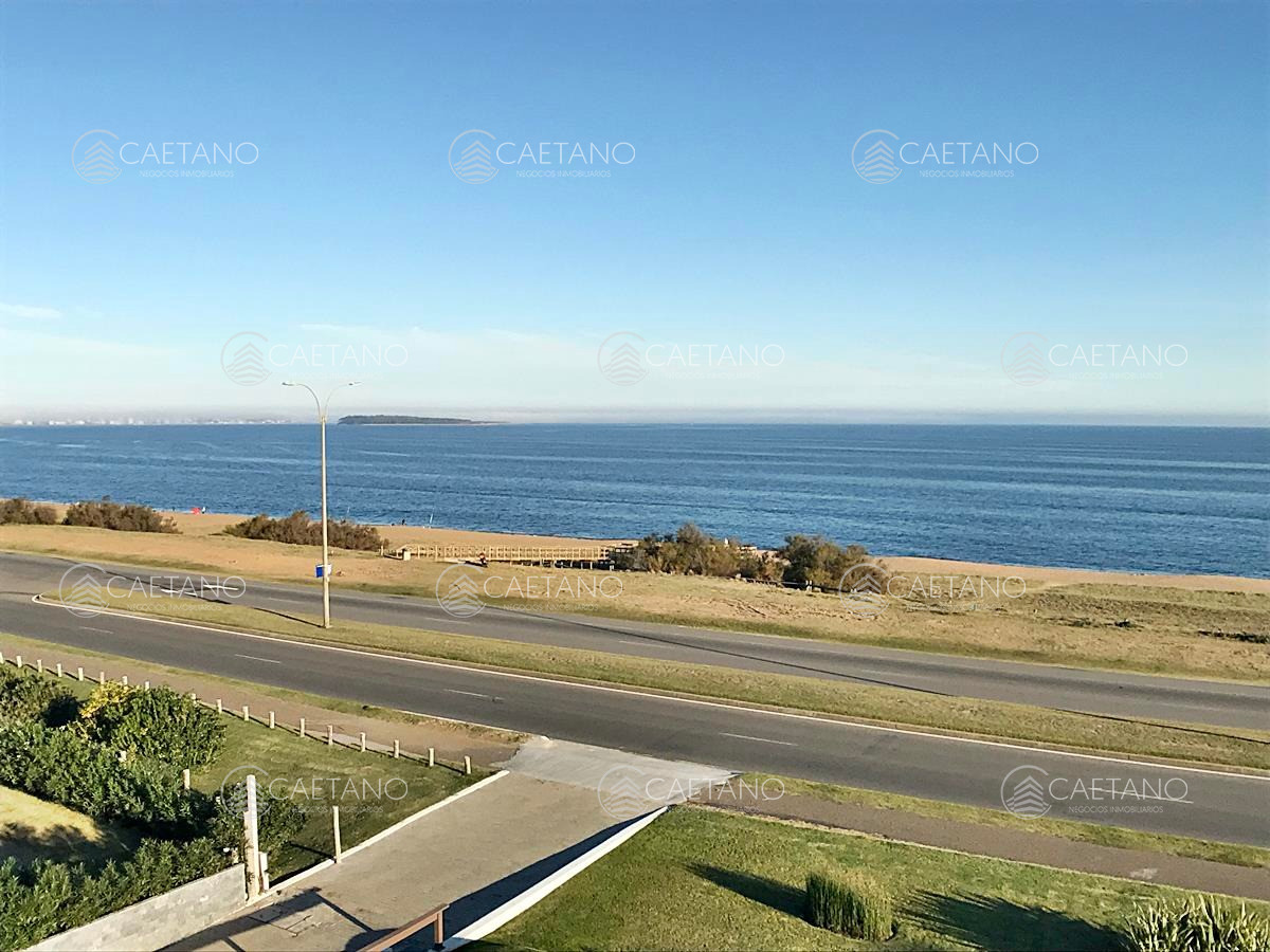 Venta apartamento 3 dormitorios playa mansa Punta del Este