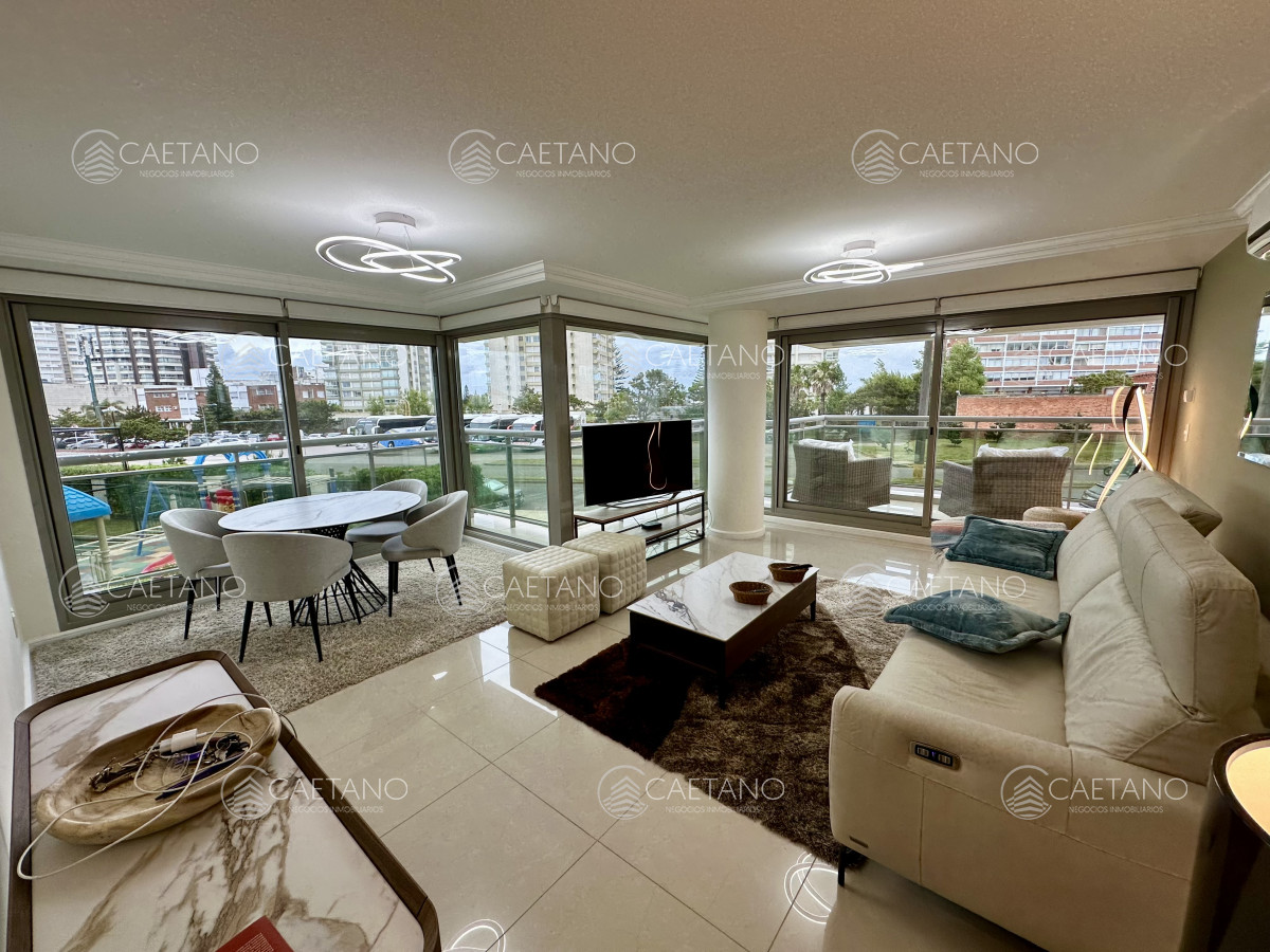 Venta apartamento 2 dormitorios. Imperiale, Punta del Este.  - DMC15996A