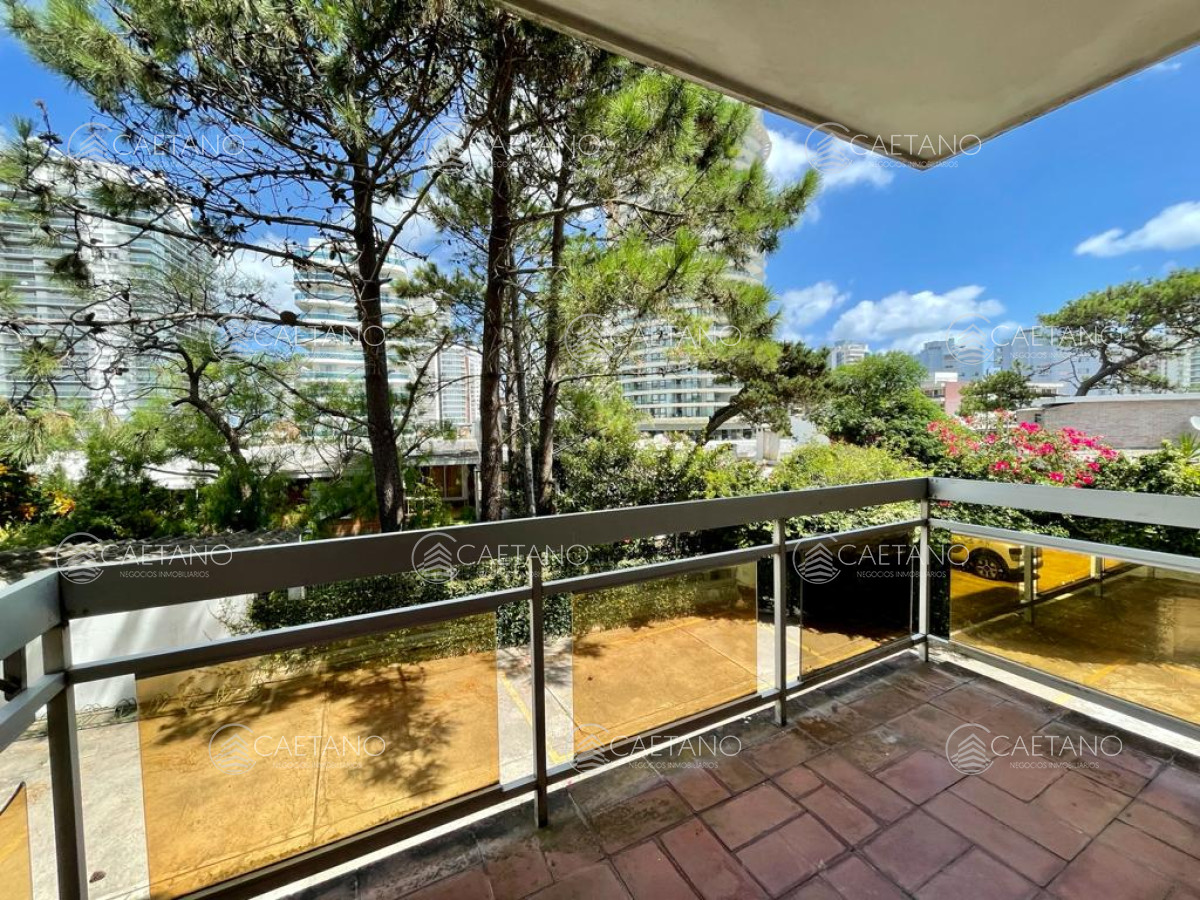 Venta apartamento. 1 dormitorio Aidy Grill, Punta del Este