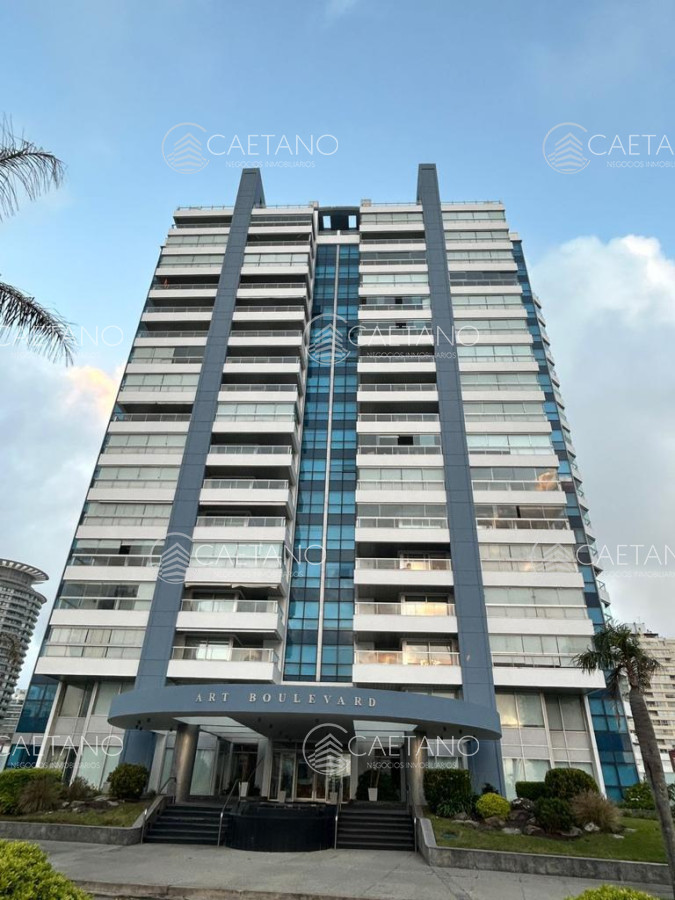 Apartamento en Mansa, 3 dormitorios alquiler temporario - DMC5061A