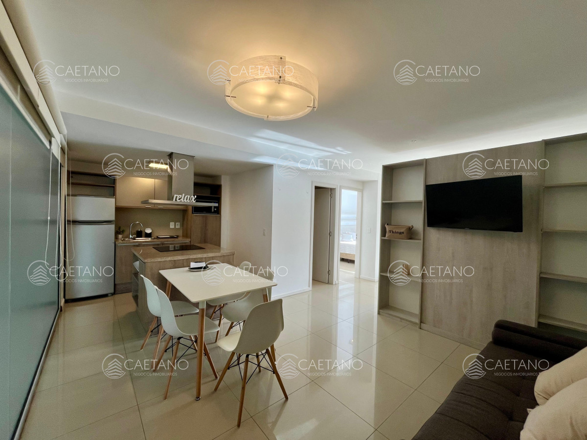 Alquiler temporal apartamento 1 dormitorio. Península, Punta del Este.  - DMC15642A
