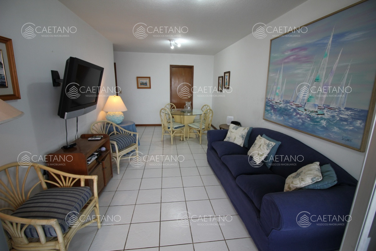 Apartamento en alquiler en PenÃ­nsula frente al mar.