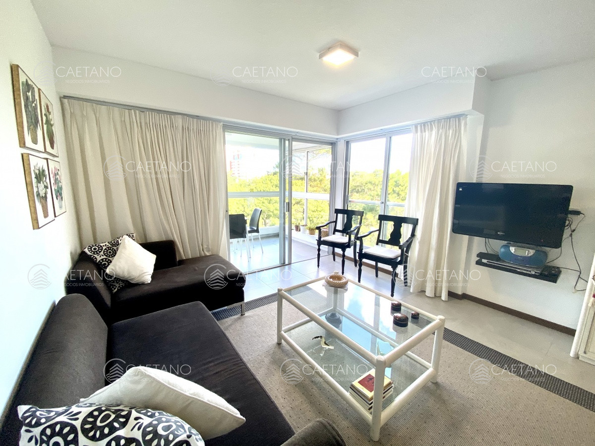 Venta apartamento 2 dormitorios Punta del Este - DMC2639A