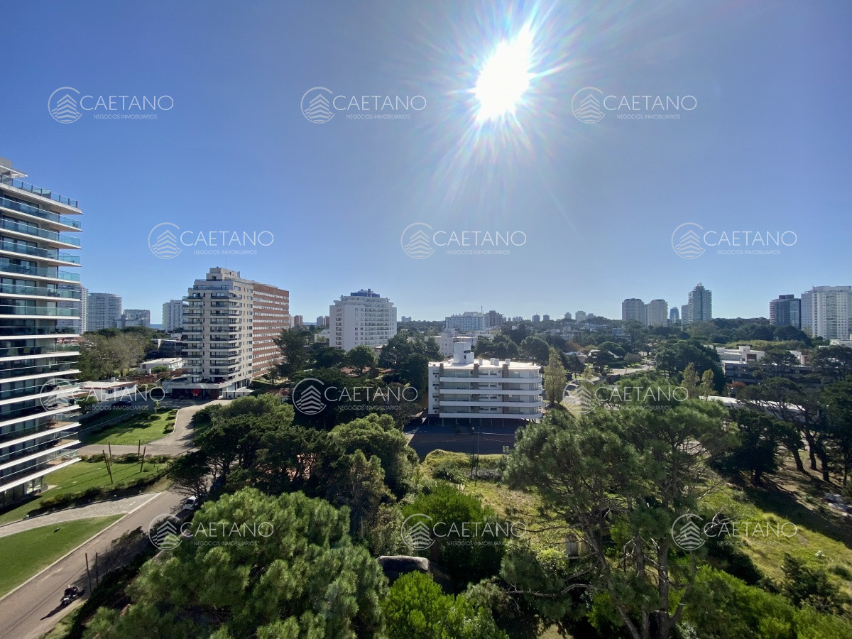 Venta apartamento 2 dormitorios. Playa brava, Punta del Este