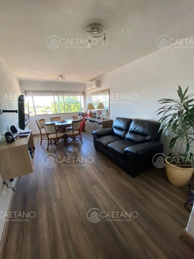 Apartamento 2 dormitorios centro Maldonado