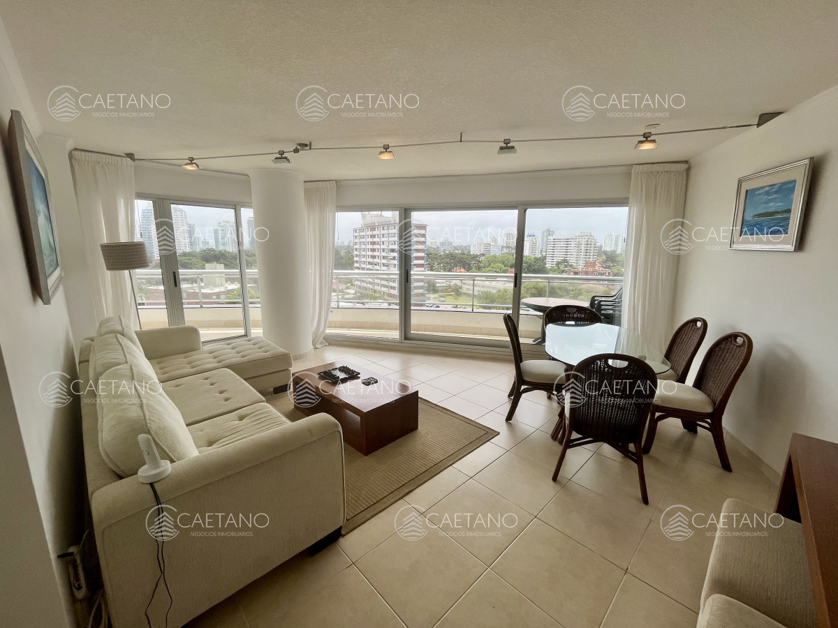 Alquiler temporal apartamento 3 dormitorios. Playa brava, Punta del Este - DMC4376A