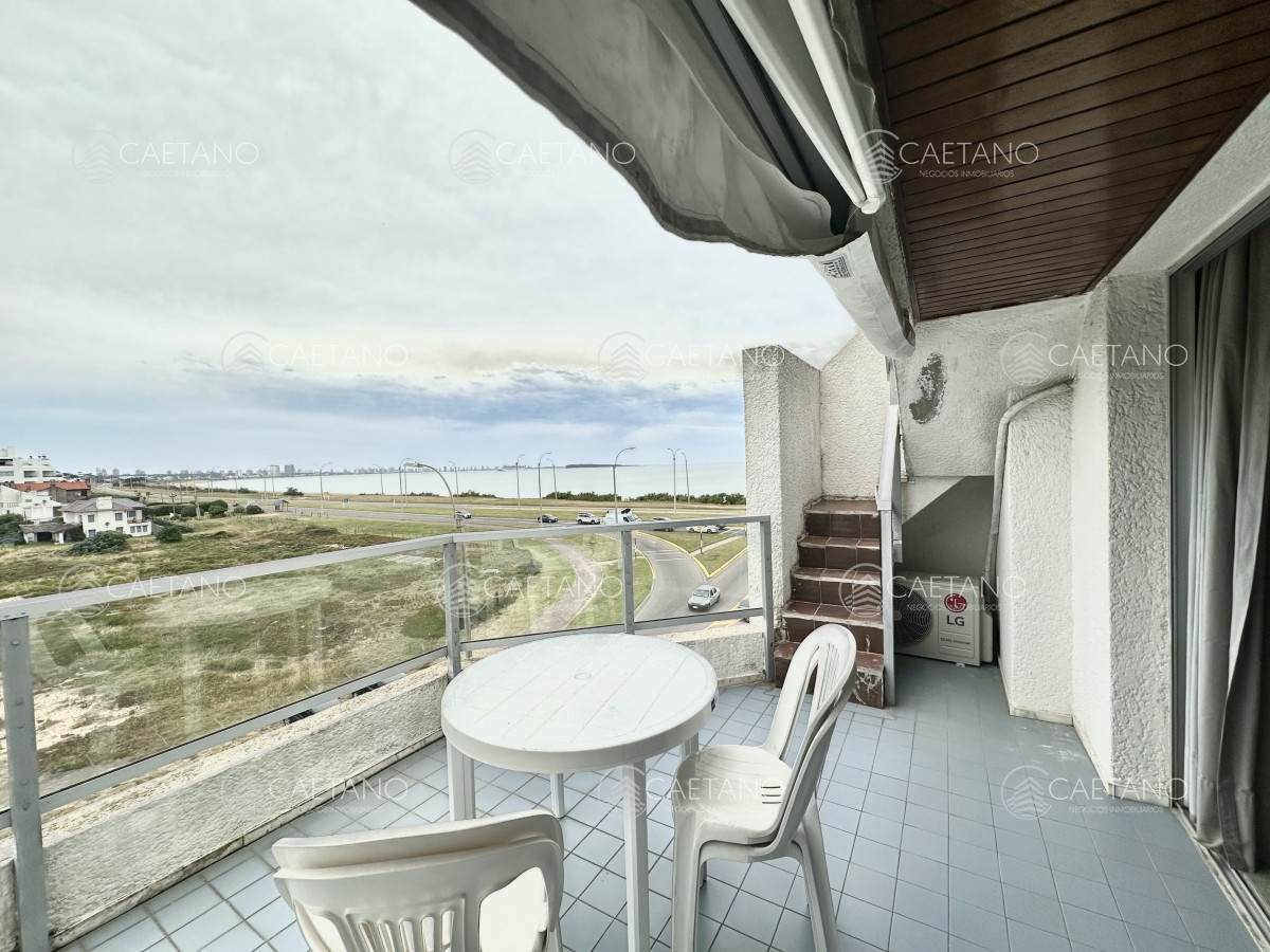 Venta Departamento   3 Dormitorios 3 Baños   Primera linea Playa Mansa - GoPunta - Portal Inmobiliario de Punta del Este - Maldonado