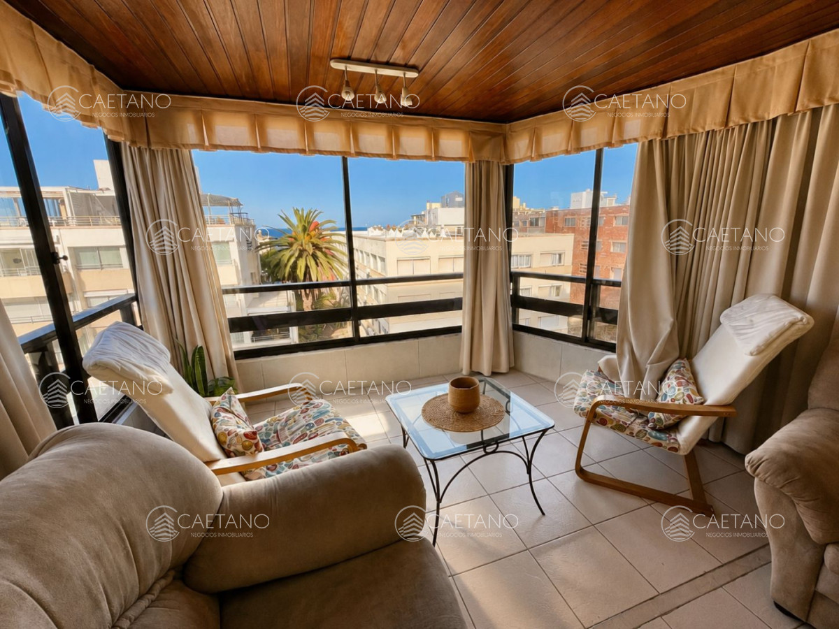 VENTA DE APARTAMENTO DE 3 DORMITORIOS EN PENÍNSULA - DMC17105A