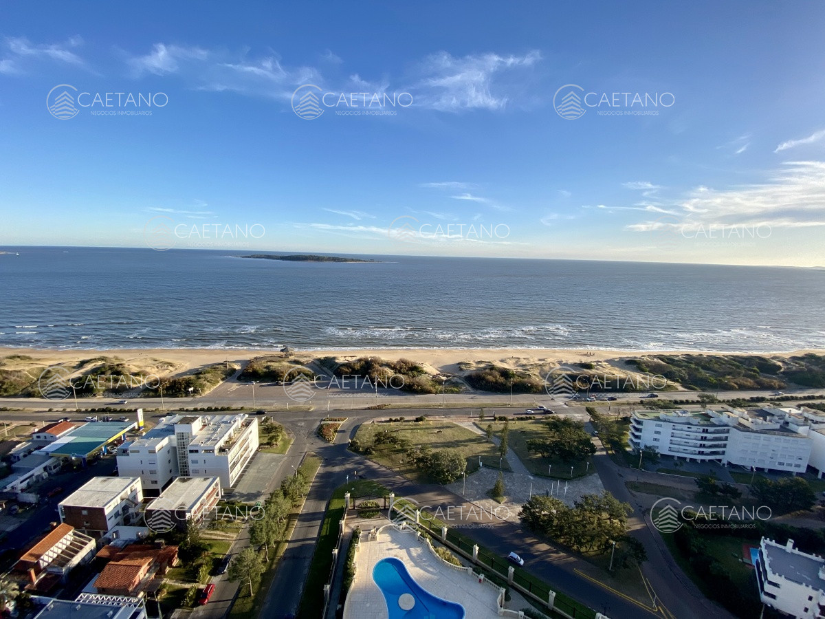 Apartamento 3 dormitorios playa mansa Punta del Este