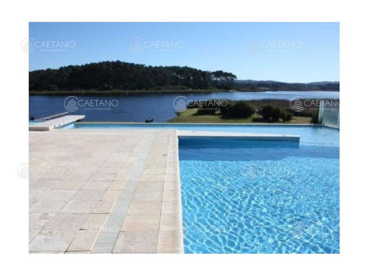 Apartamento en Punta del Este, Pinares