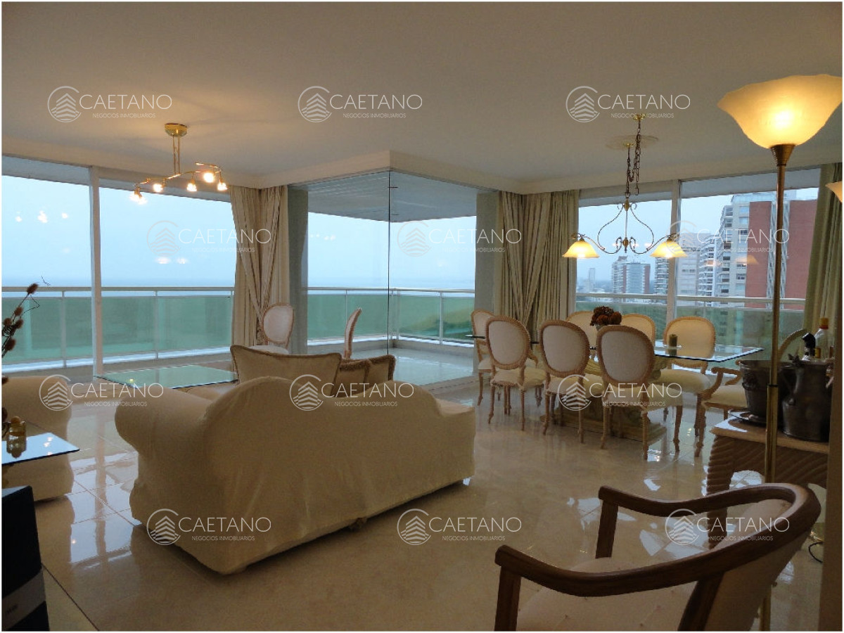 Apartamento en Mansa, 3 dormitorios *