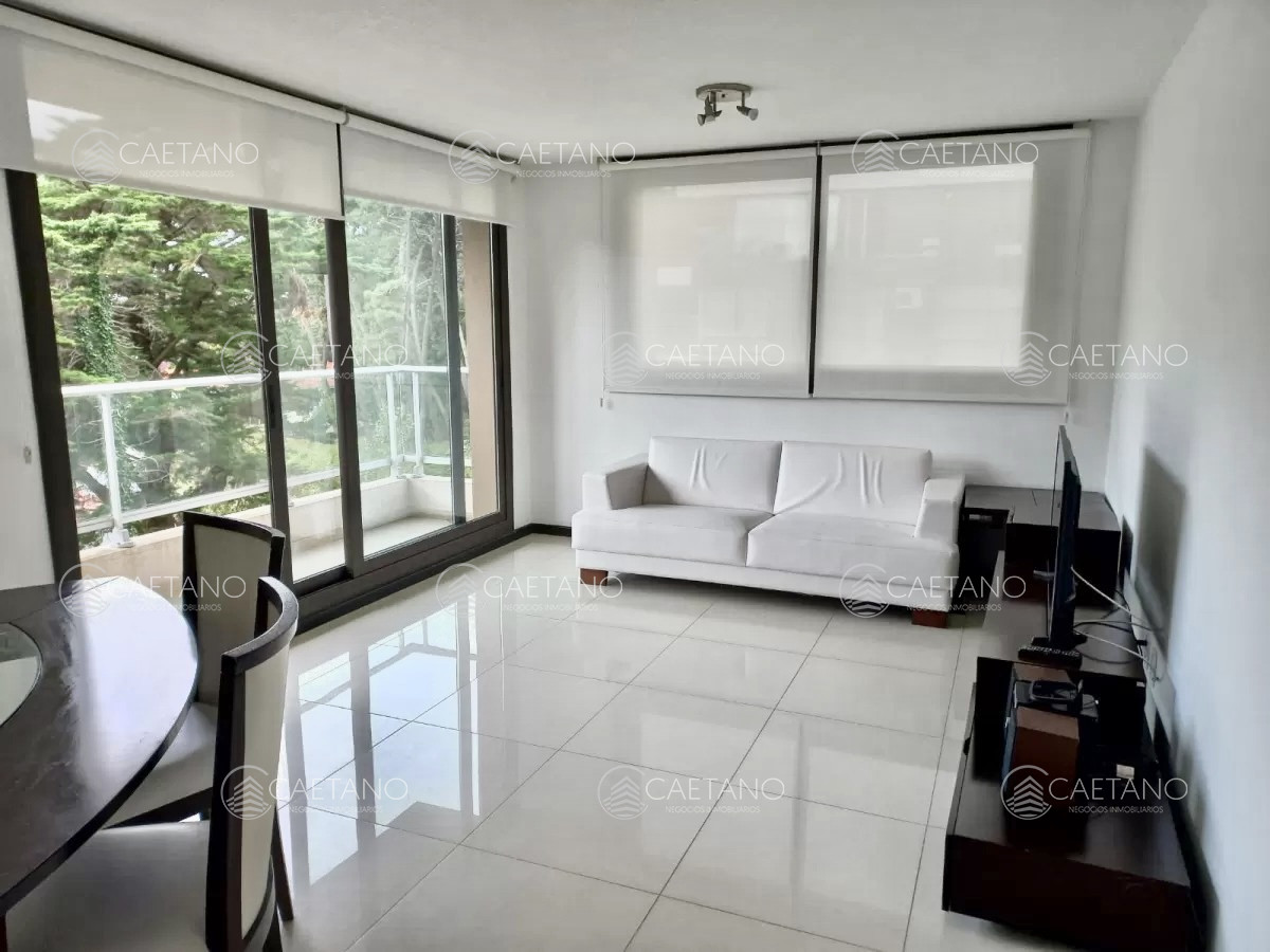 Venta Apartamento 2 dormitorios - zona Roosevelt 