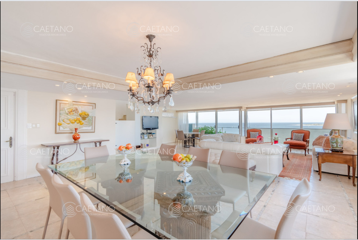 Venta pent-house, primera línea, playa mansa  - DMC15233A