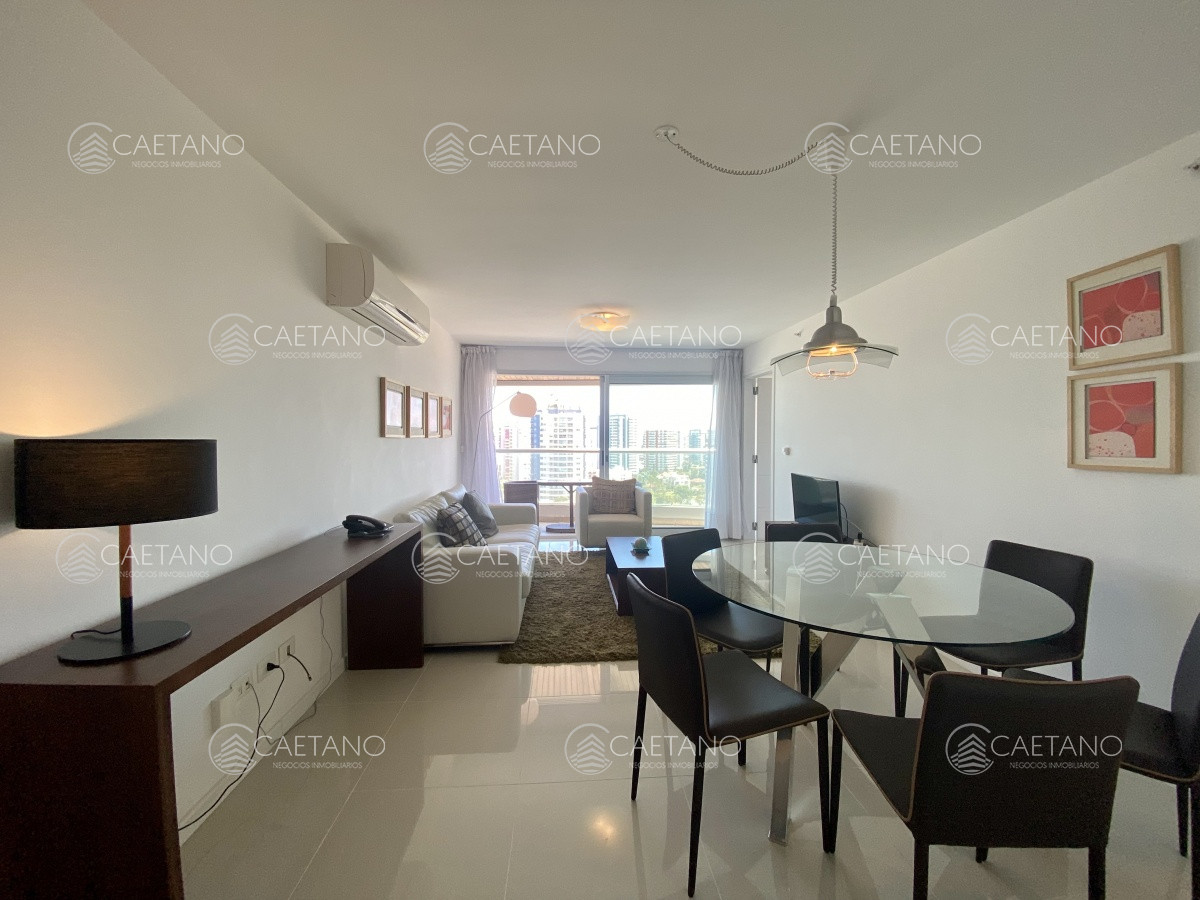 Venta apartamento 2 dormitorios playa brava Punta del Este.