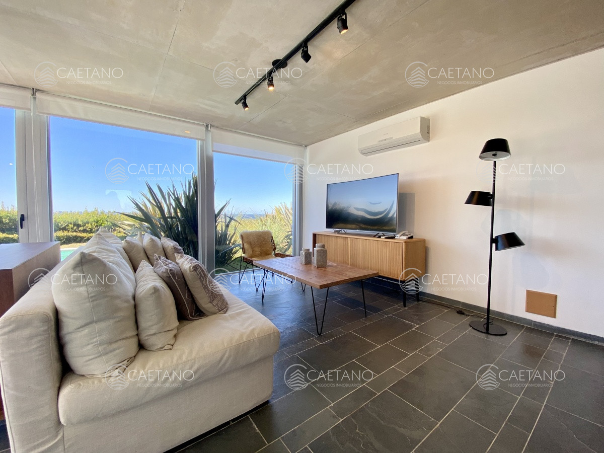 Venta dúplex 3 dormitorios Punta Ballena