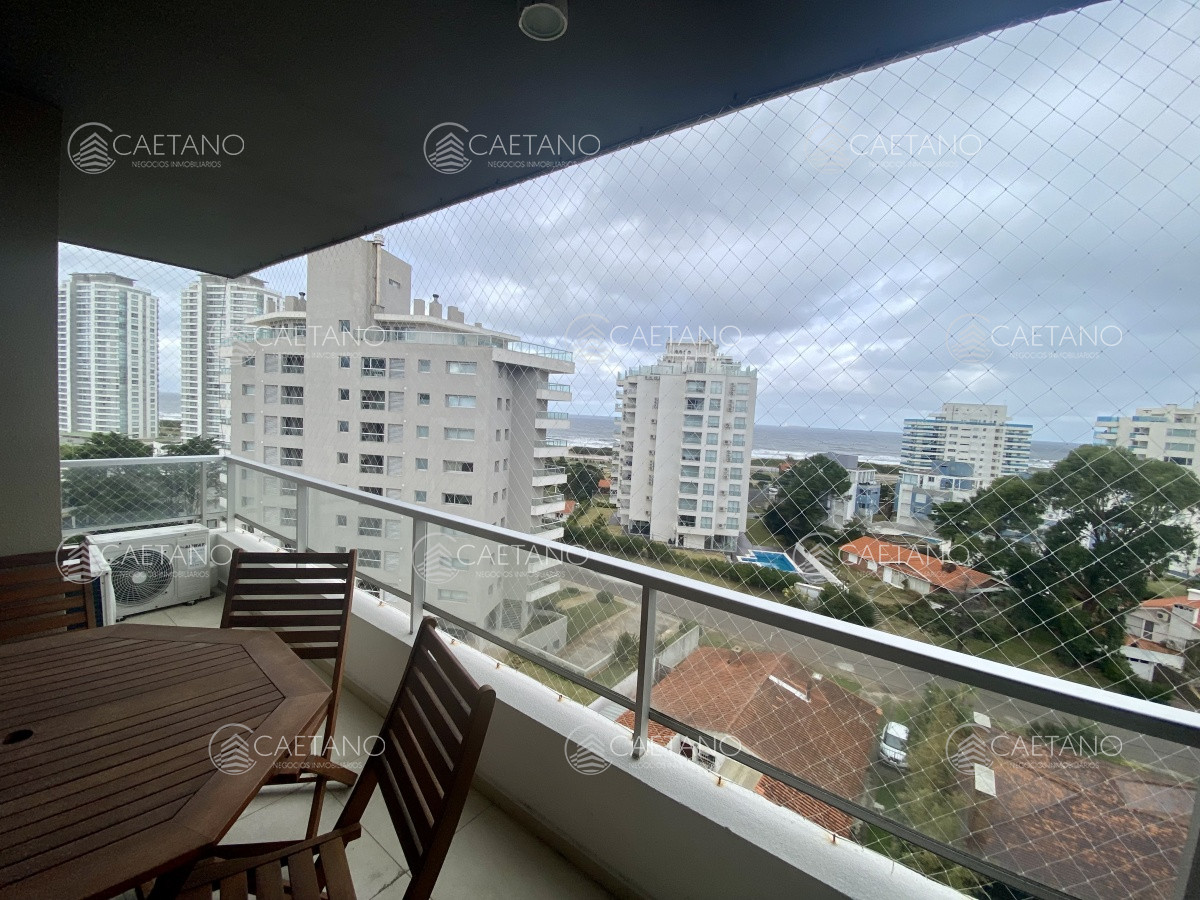 Apartamento de dos dormitorios con vista!